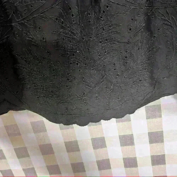 DEMOCRACY Womens Short Sleeve Round Neck Embroidered Eyelet Woven Top Black Sz M - Picture 6 of 12